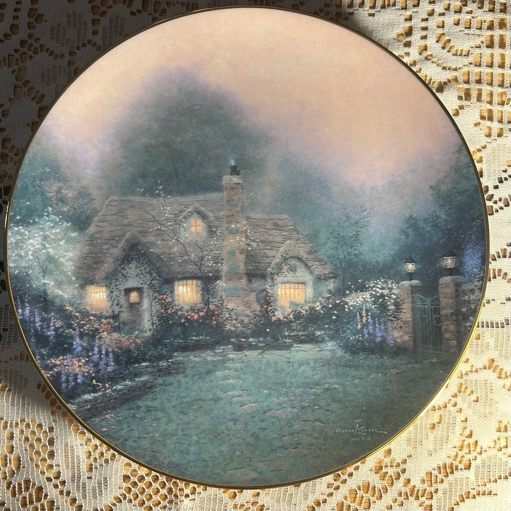 3/$30✨💕🏠Thomas Kinkade Collector Plate - 8.5” ✨MERRITT’S COTTAGE🪻Knowles 1992